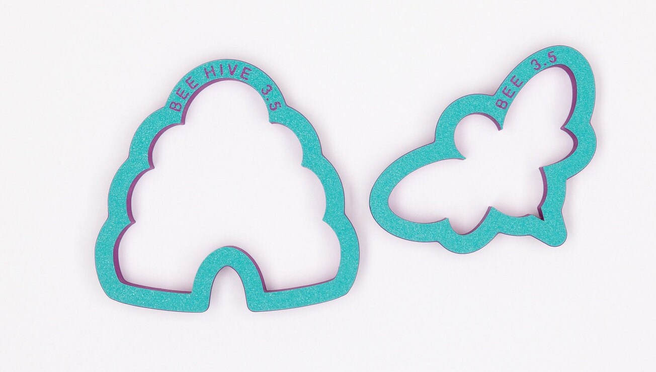 Bumble Bee Cookie Cutter (recommend sizing up)