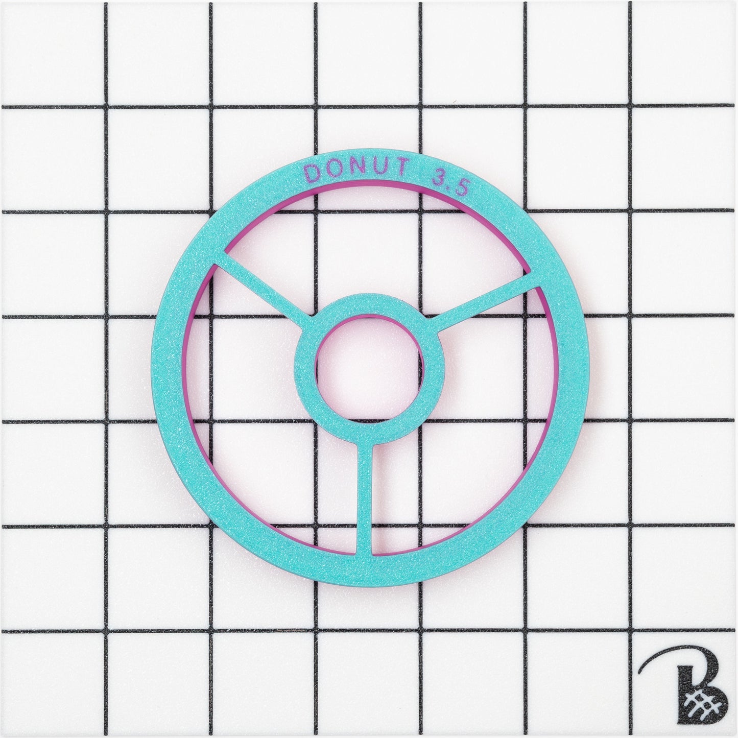 Donut Cookie Cutter (Center Hole Bridged to Cut Out)