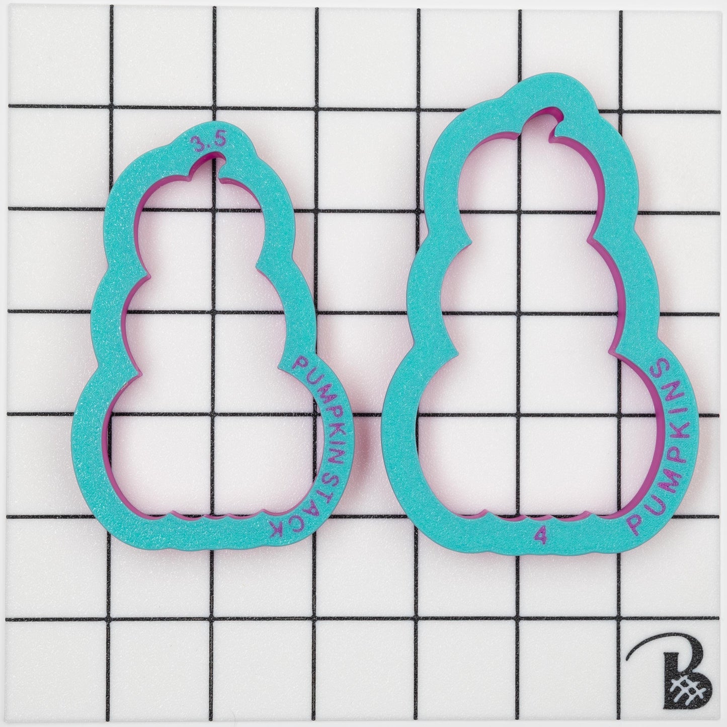 Pumpkin Stack Cookie Cutter (recommend sizing up)
