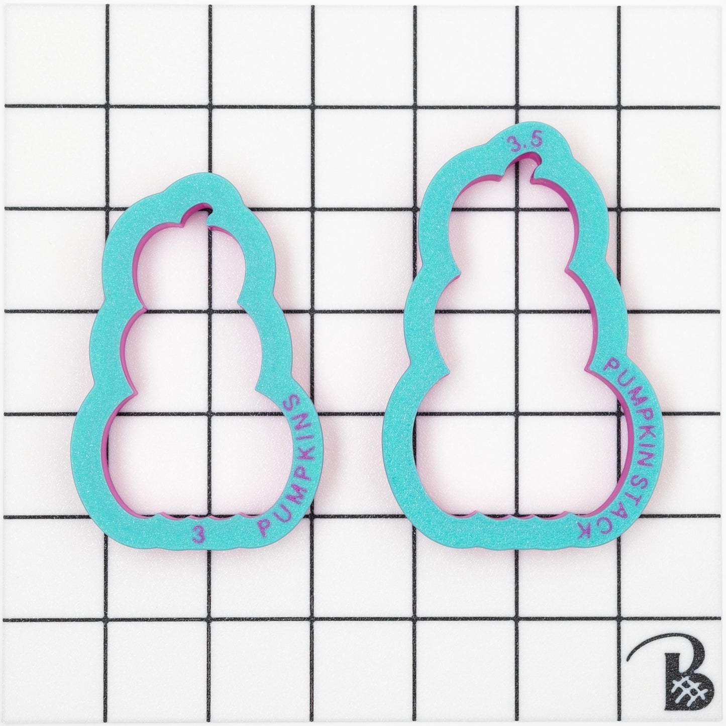 Pumpkin Stack Cookie Cutter (recommend sizing up)
