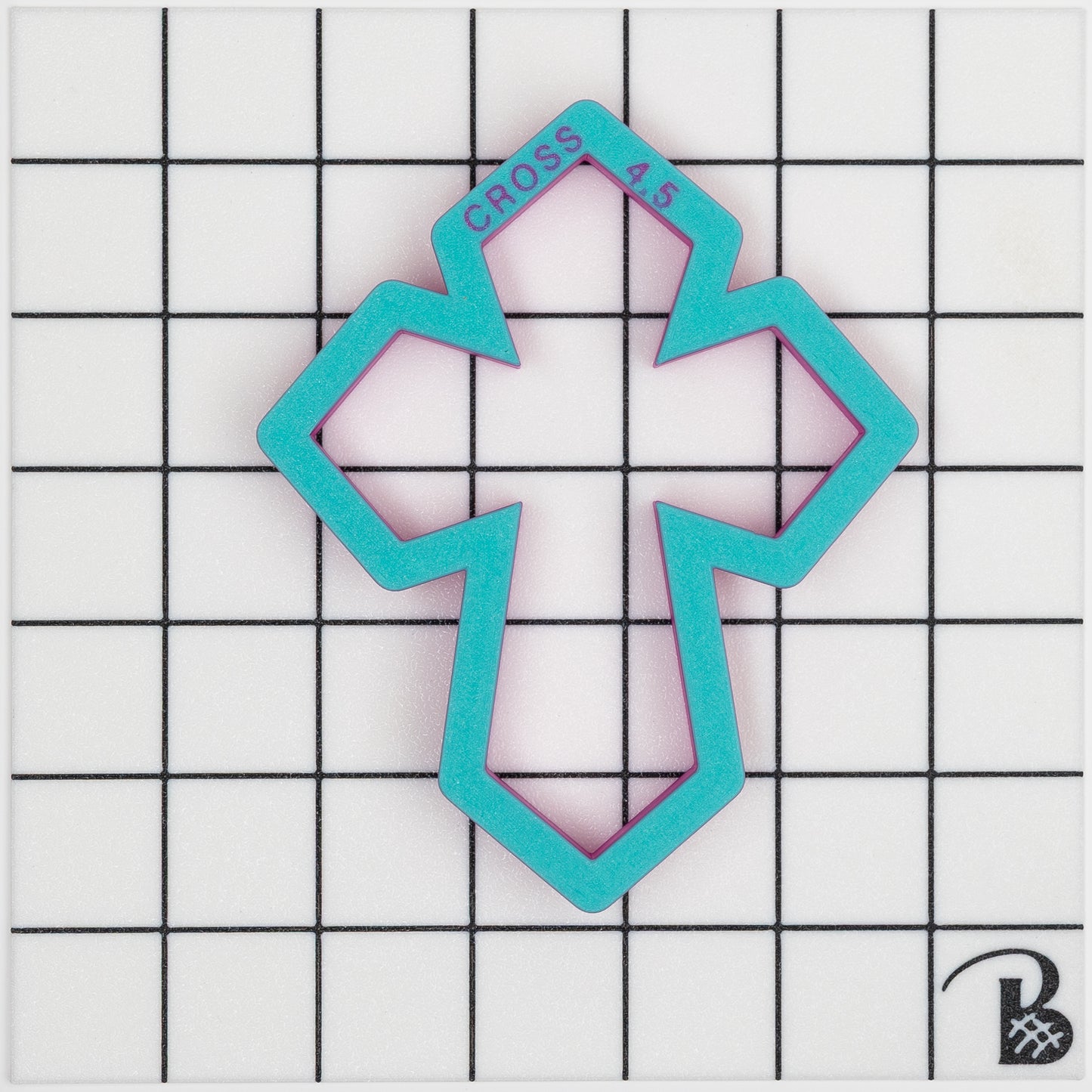 Pointed Cross Cookie Cutter (recommend sizing up)