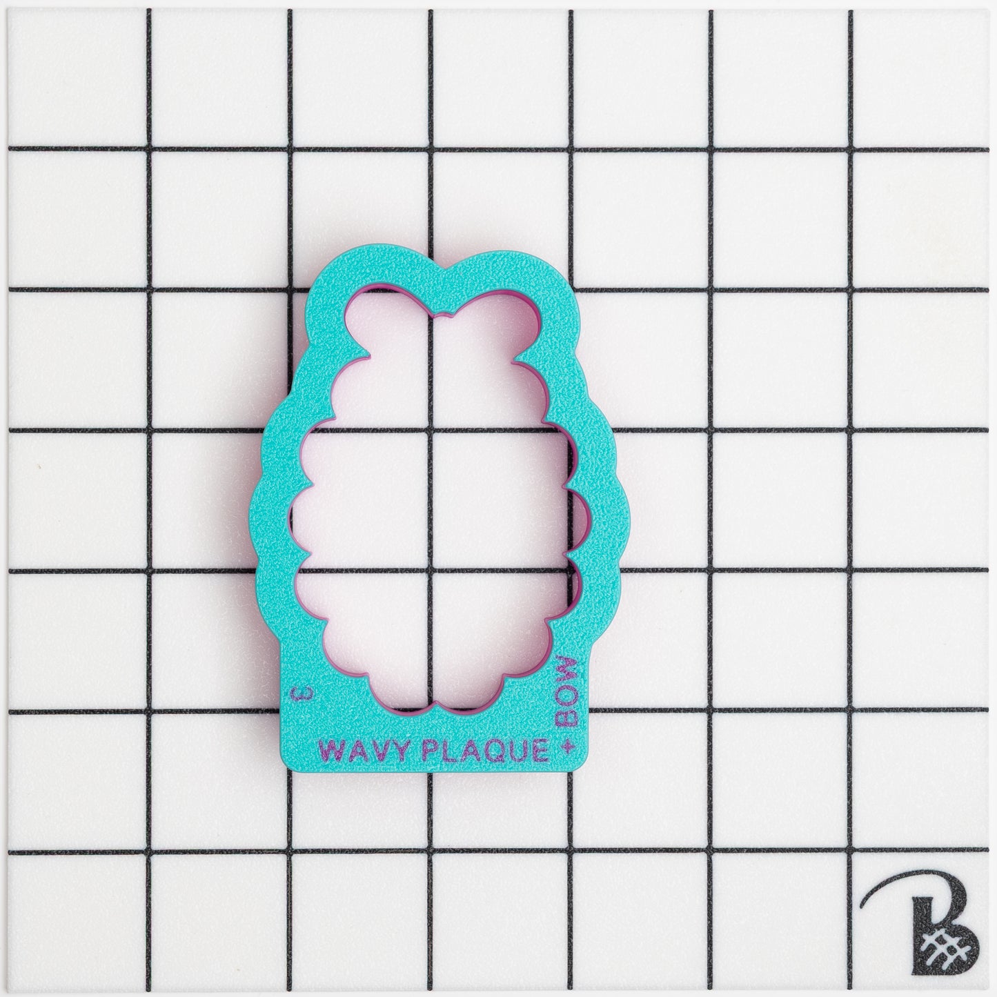 Wavy Oval Plaque with Bow Cookie Cutter | Scalloped Oval