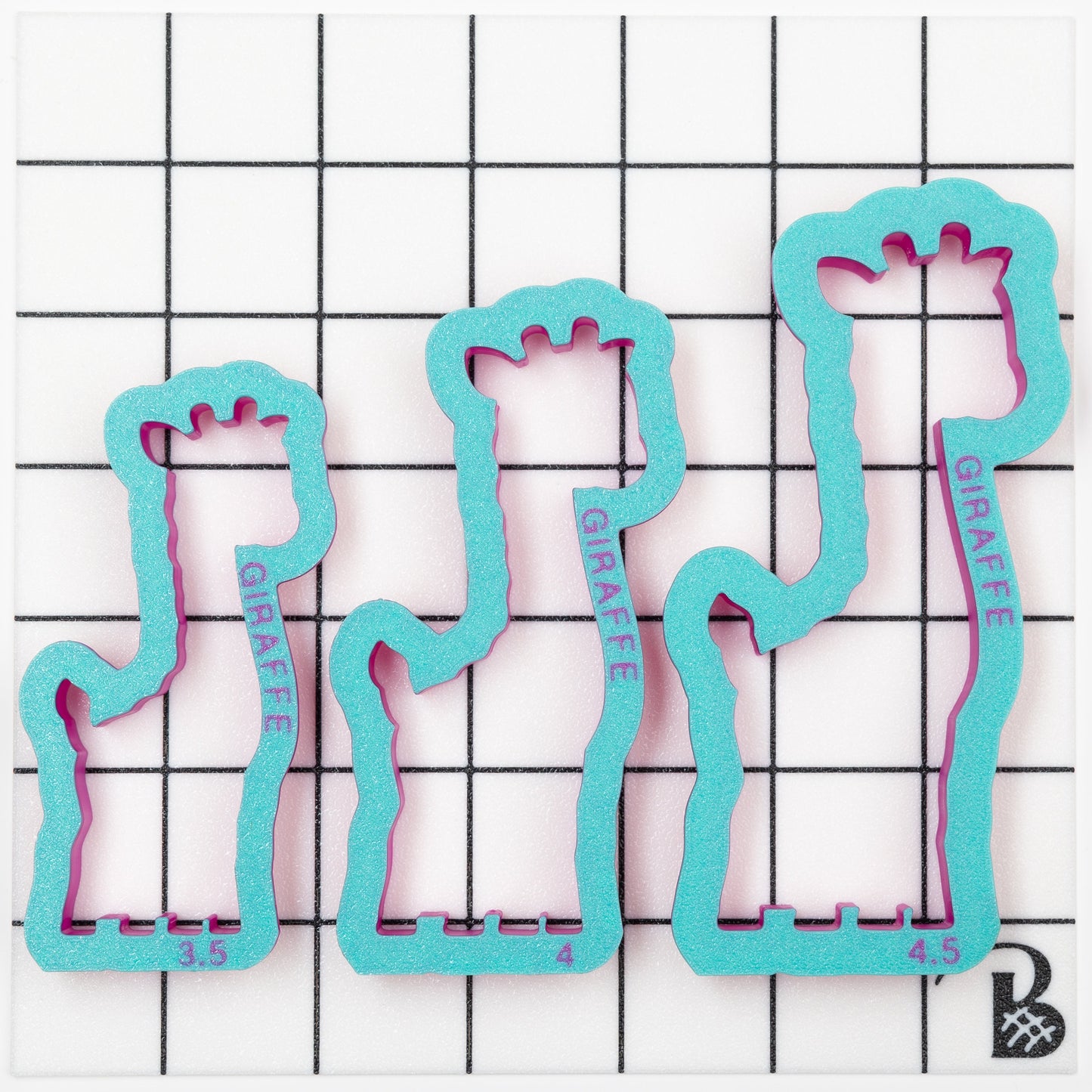 Giraffe Cookie Cutter (recommend sizing UP x2)