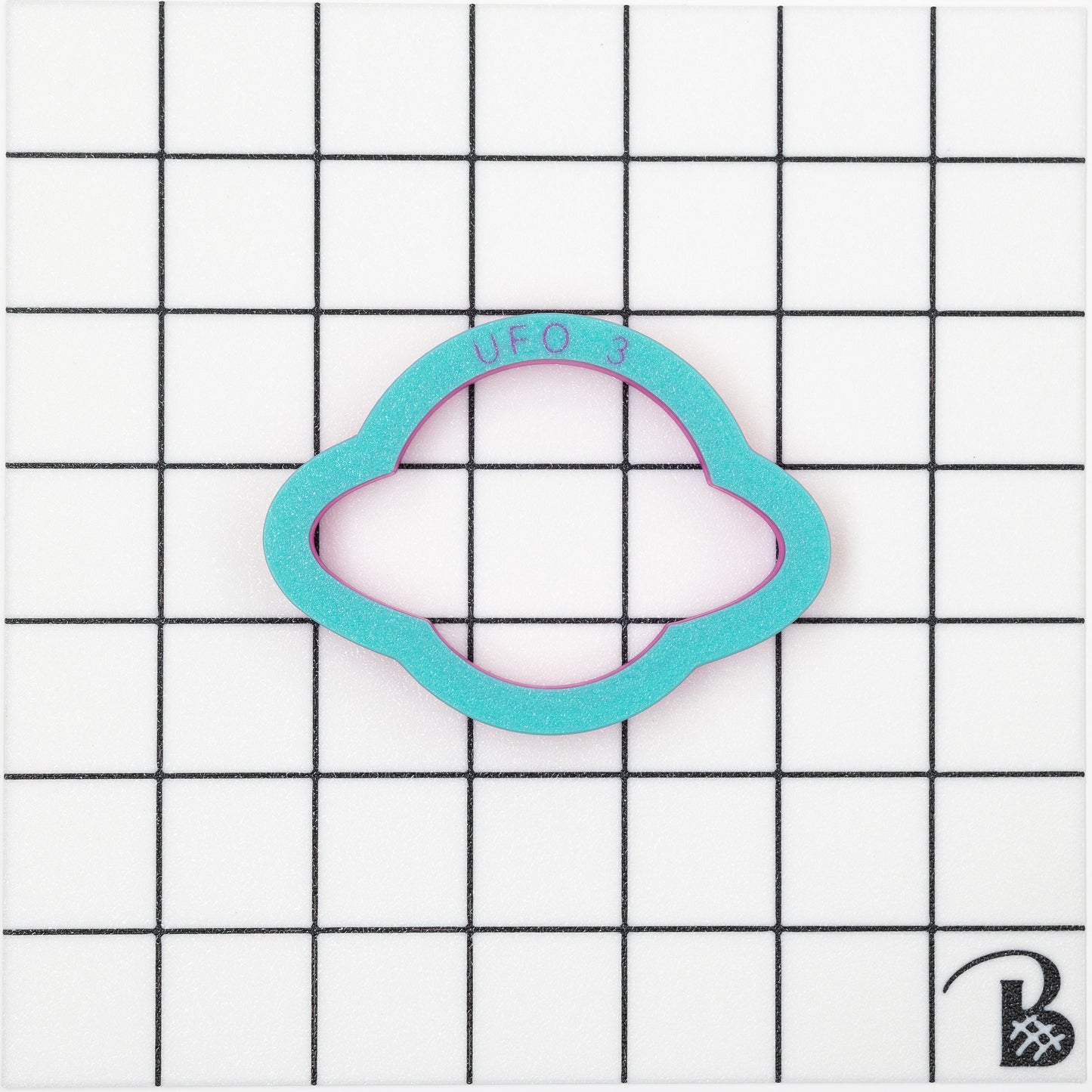 UFO Cookie Cutter (recommend sizing up)