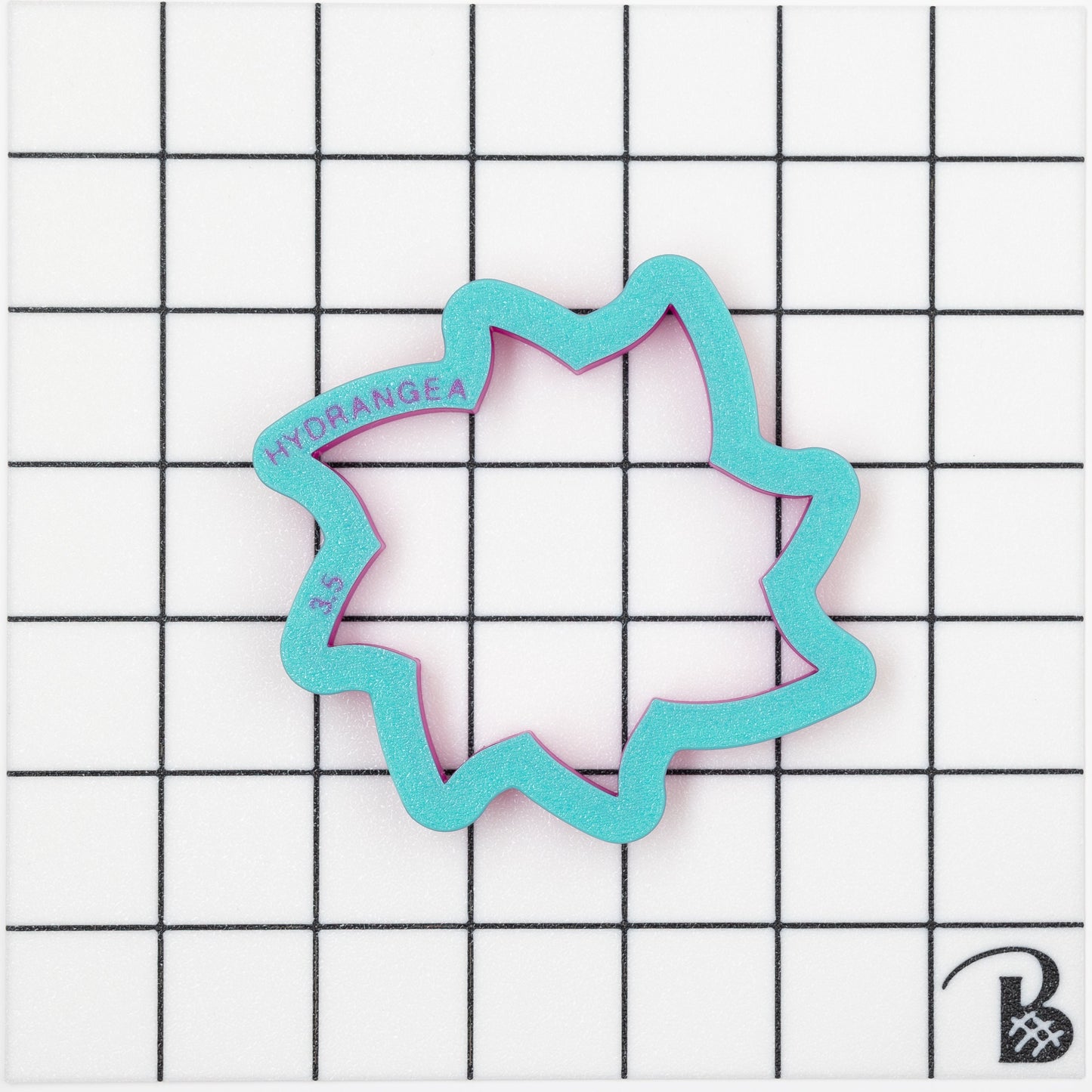 Single Hydrangea with Leaves Cookie Cutter