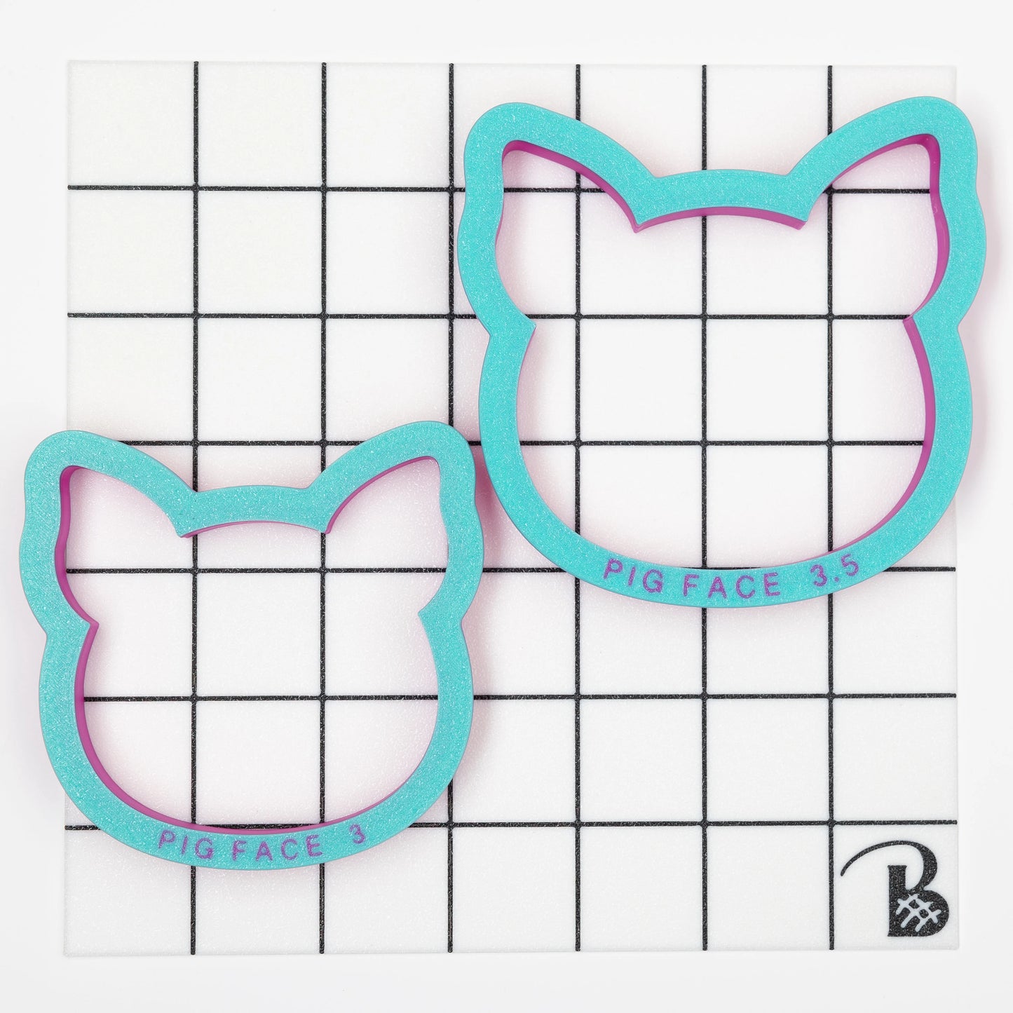 Animal Face Dozen Cookie Cutter Set