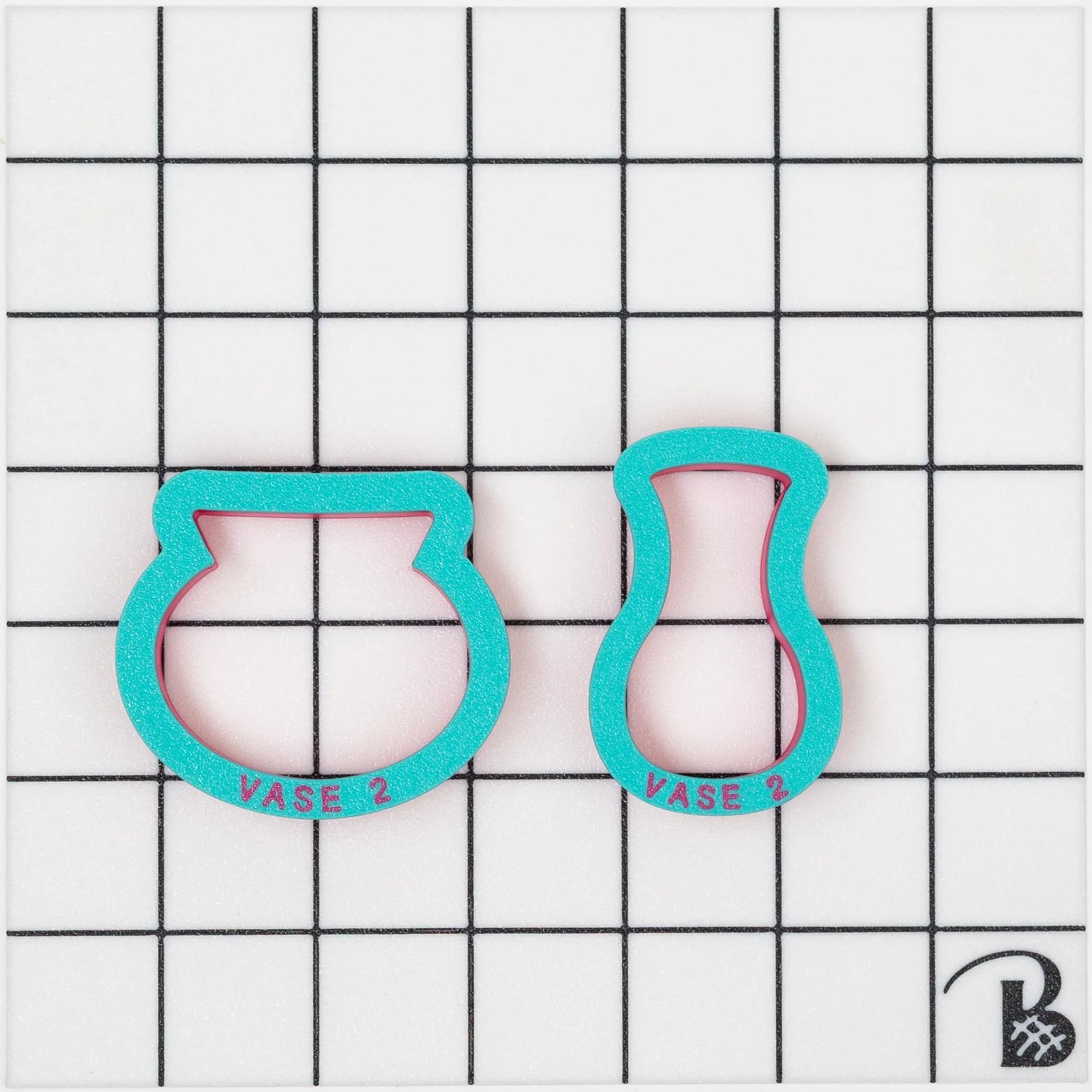 Wide Flower Vase Cookie Cutter (may want to size down)